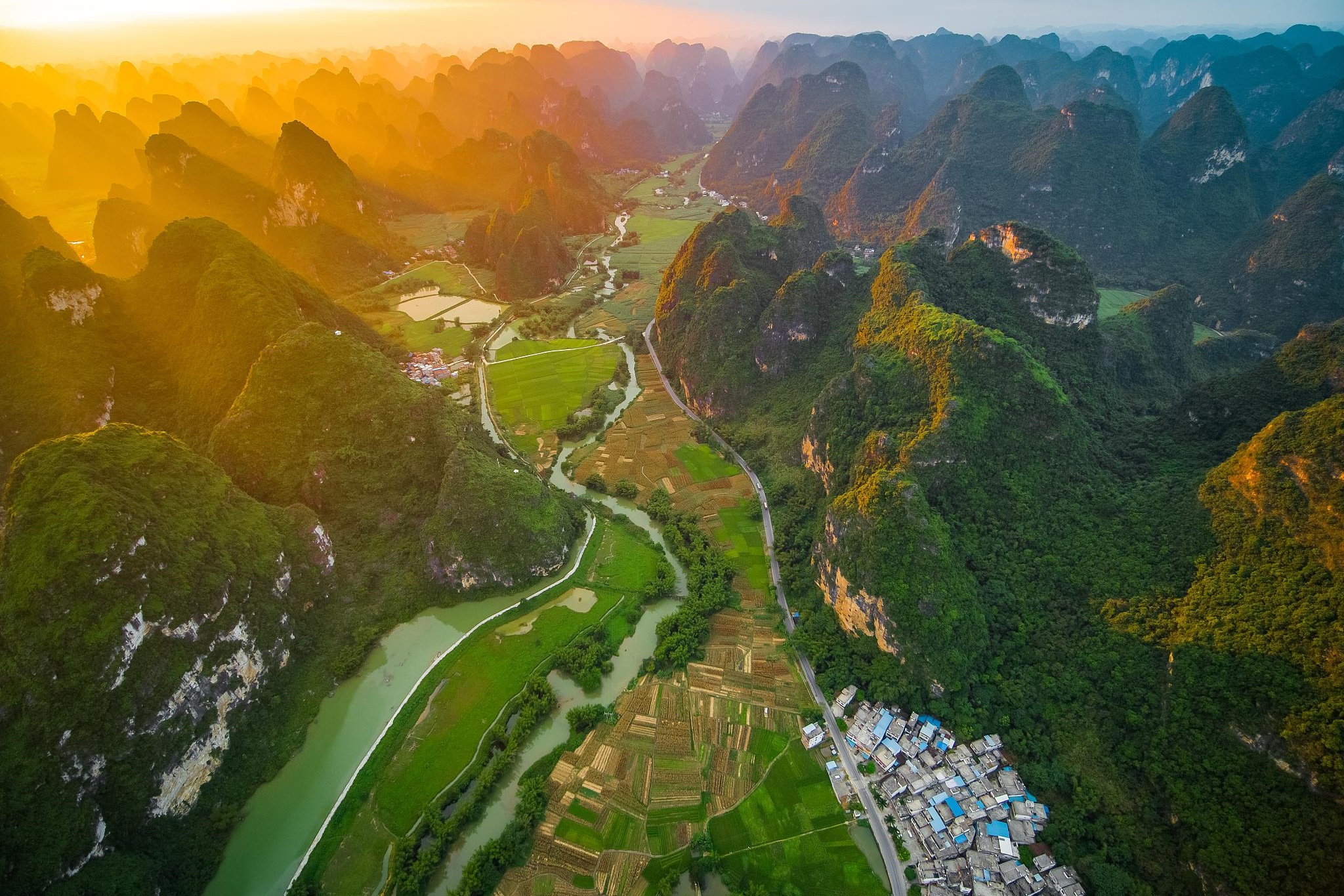 Yingxi Peak Forest Corridor